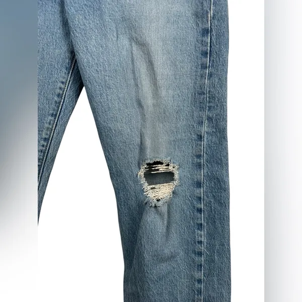 Levi’s Premium Wedgie Straight Jeans‎ Size 30 Distressed High Rise Medium Wash - Image 7