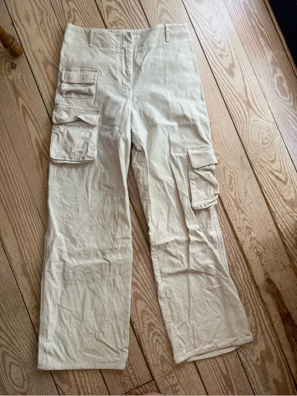 Wilfred Free Beige Cargo Pants Size 10 - Image 2
