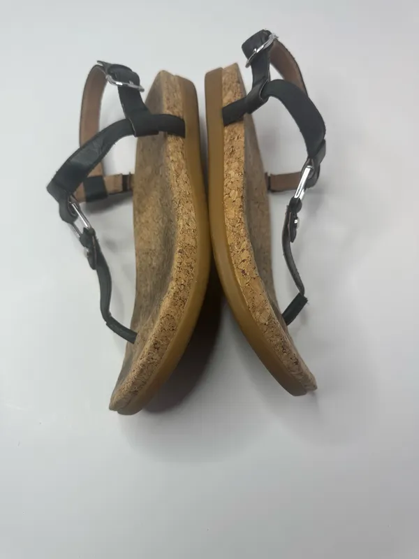 UGG 'Aleigh' Black Leather T-Strap Sandals Size 7.5 - Image 6