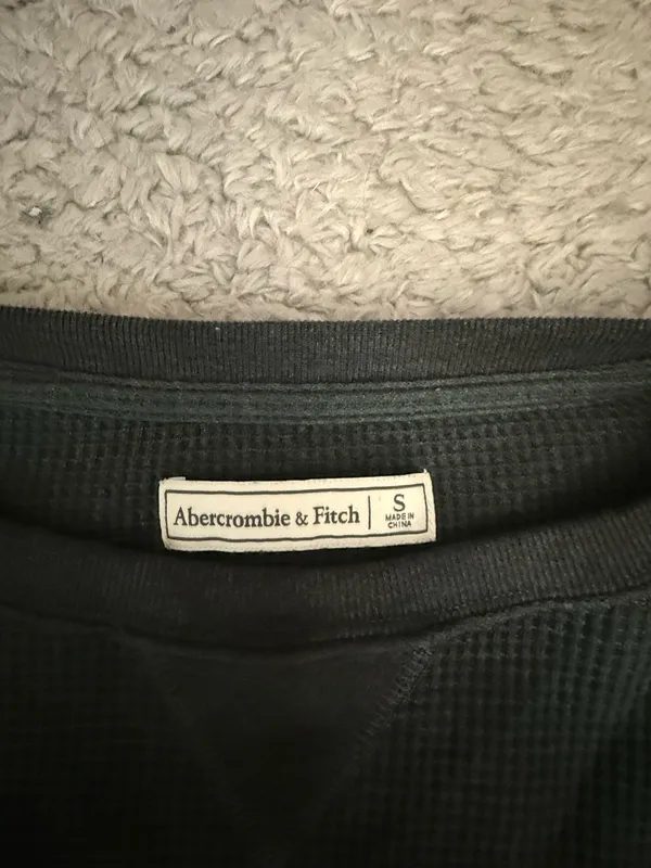 Abercrombie Dark Grey Long Sleeve Waffle Knit Henley - Image 2