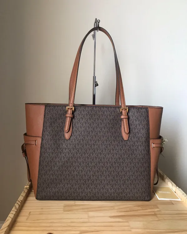 Michael Kors Purse - Image 3
