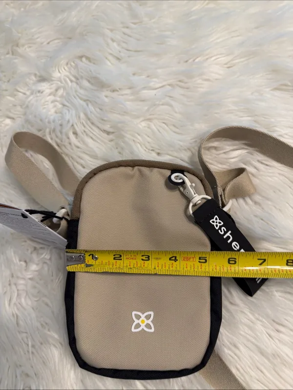 Sherpani Beige and Black Compact Crossbody Pouch brand new - Image 6