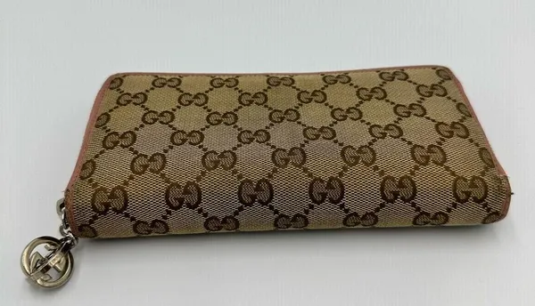 GUCCI GG Supreme Interlocking G Zip-Around Wallet - Image 2