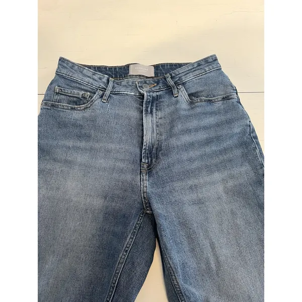 Everlane The Curvy Cheeky Jean Medium Wash Organic Cotton Raw Hem‎ Size 29 Crop - Image 2