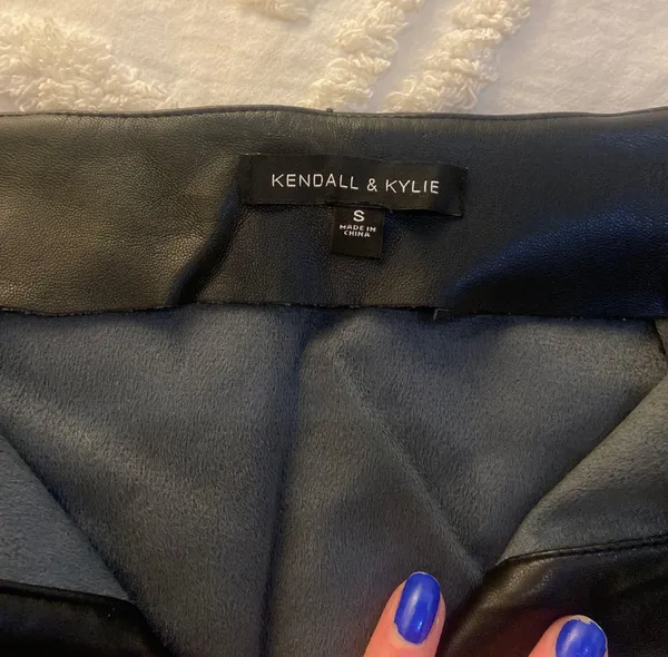 Kendall & Kylie Vegan Leather Mini Skirt - Image 5