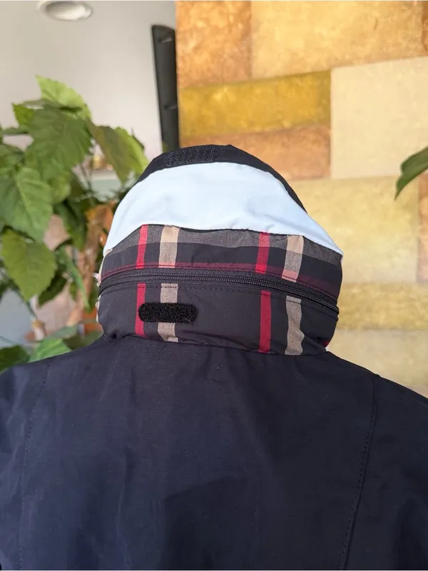 NEW Pendleton Women's Removable Hood Plaid Lining Zip Black Rain Jacket, Size M - Image 8