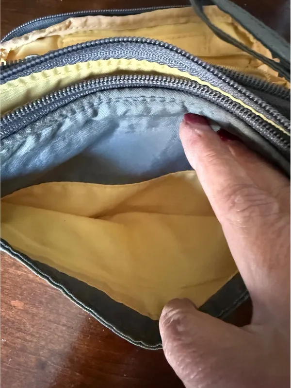 Baggallini Gray Wristlet Organizer with Yellow Interior - Image 7