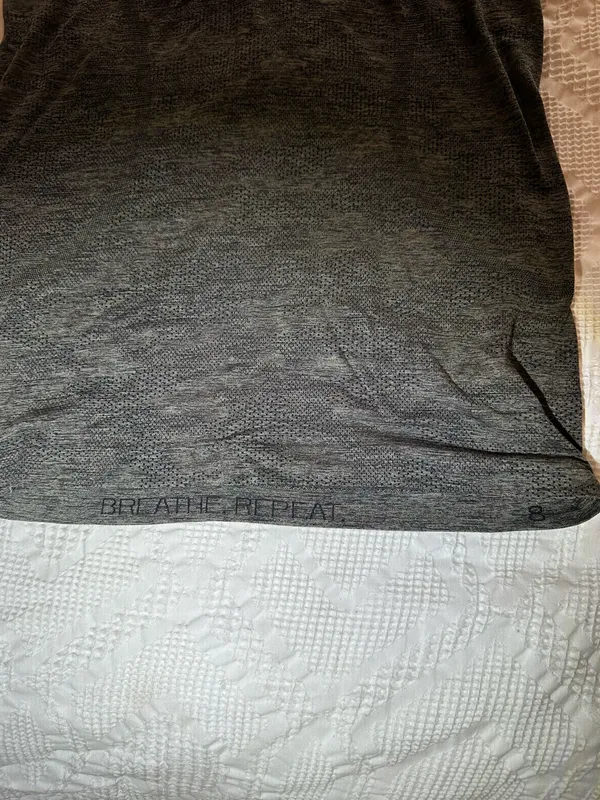 Lululemon swiftly tech short sleeve grey sage/dark olive - Image 7