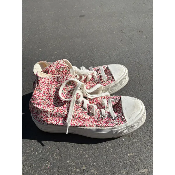 Converse Hightop floral spring womens size 7 - Image 8