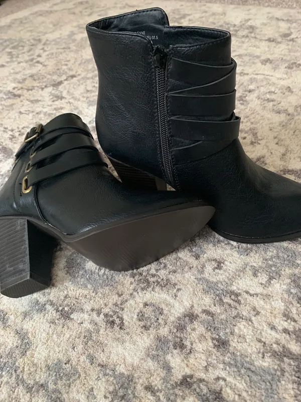 JustFab Black Bootie Heels - Image 4