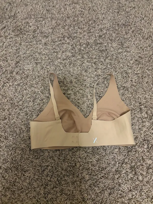 Knix Wireless Bra M+ Medium Hook and Eye Closure Nude Tan Beige Nylon Blend - Image 2