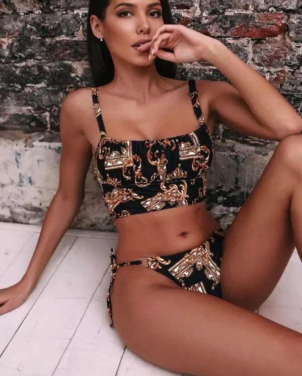 Boutique versace like print cheeky bikini - Image 3