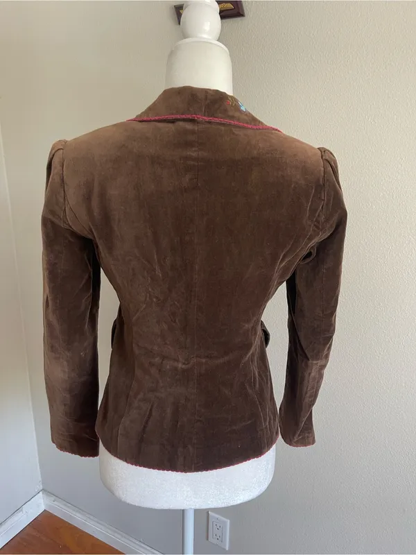 Moda International Brown Velvet Blazer with Floral Embroidery - Image 5