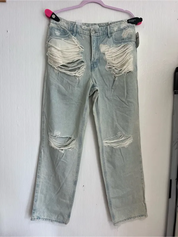 Good American Pale Blue Ripped Boyfriend Jeans - Image 5