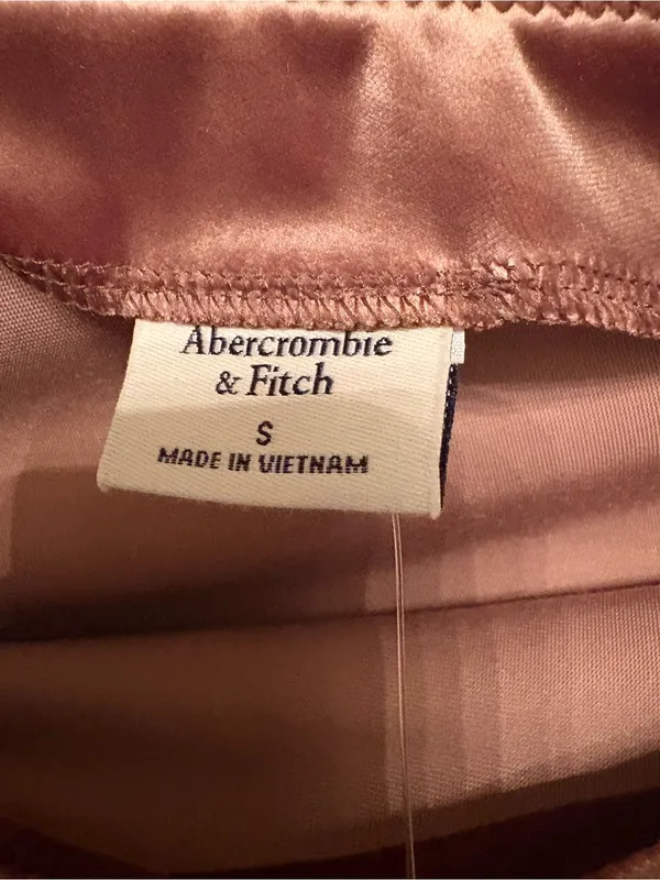 Abercrombie & Fitch Long-Sleeve Velvet Asymmetrical Draped Top Size Small - Image 6
