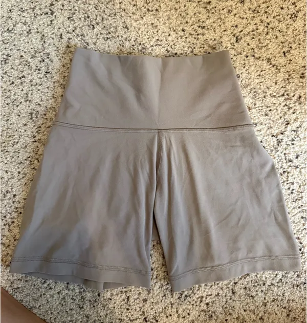 Aritzia Butter Cheeky Shorts - Image 4
