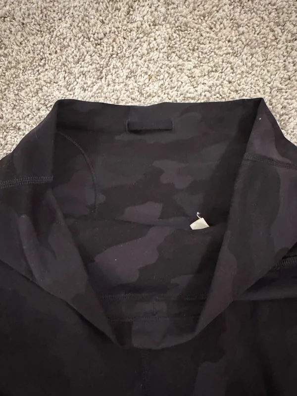 Lululemon Camo Biker Shorts - Image 4