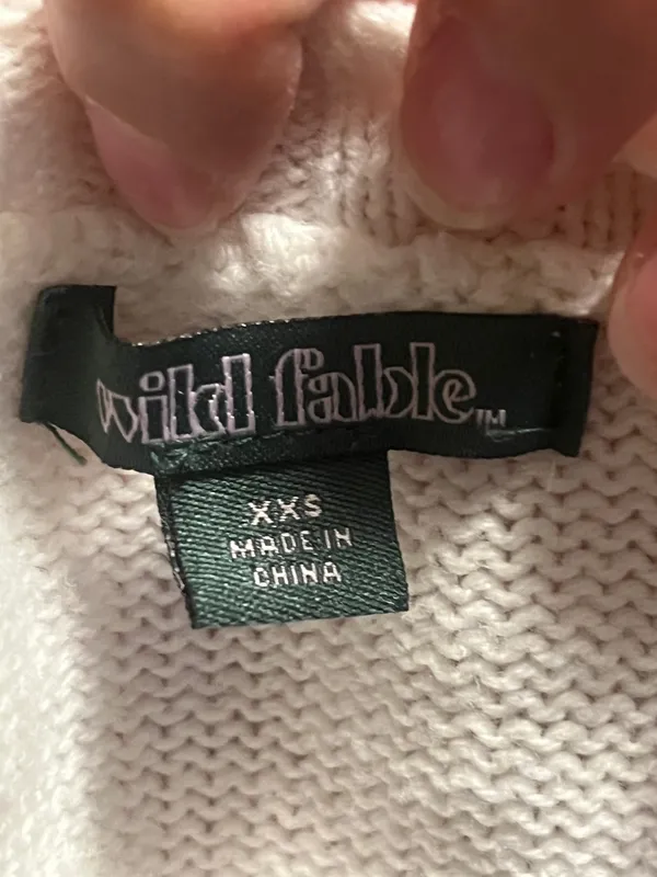 Wild Fable White American Flag Sweater - Image 3