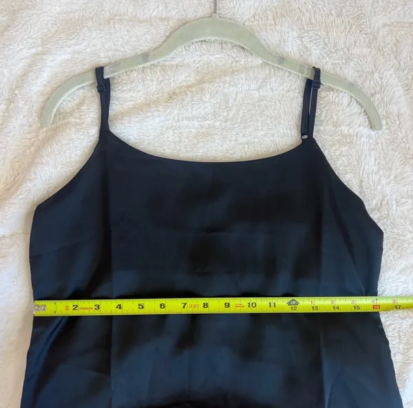 New Black Satin Minimalist Cami Sleeveless Business Casual Tank Top Size Small - Image 4