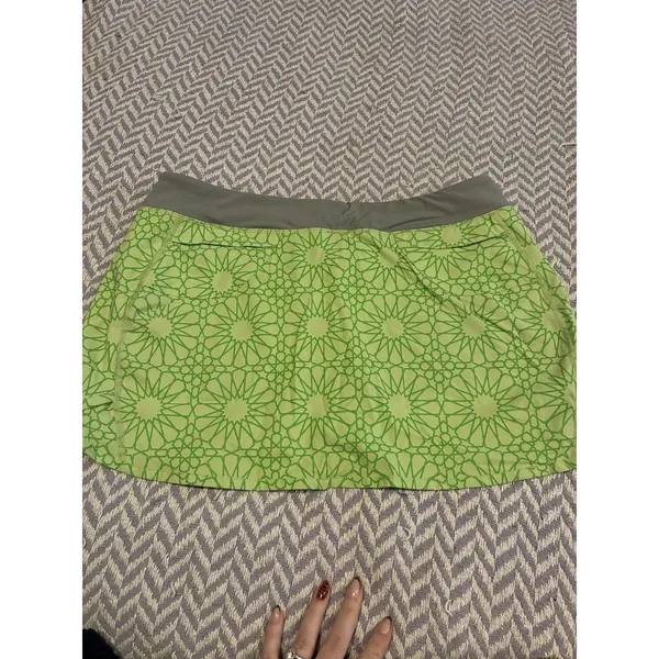 Patagonia Skirt BUILT IN Shorts Womens MEDIUM Outdoors Lightweight Green - Image 13