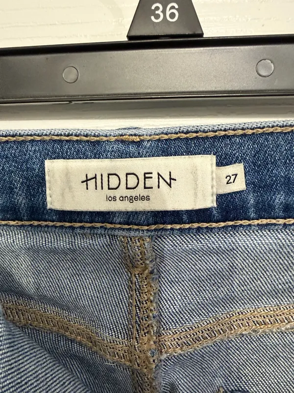 Hidden Wide-Leg Jeans - Image 3