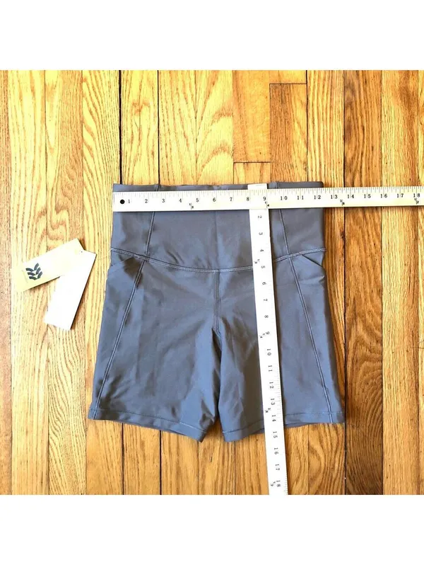 All In Motion NWT Women's Effortless Support Pocketed Bike Shorts S Taupe - Image 2