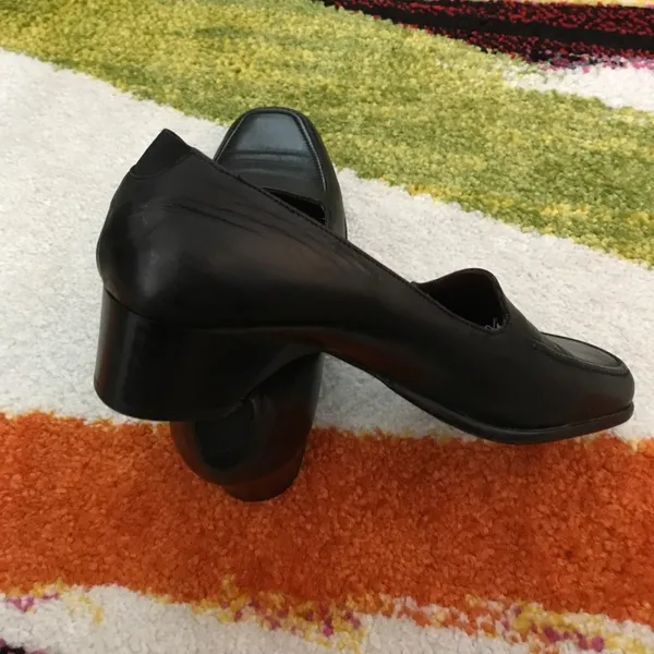 Cole Haan City black leather low heeled loafers 7B - Image 4