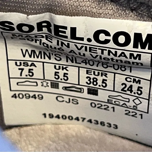 Sorel-slip on sneaker size 7.5 women’s shoe - Image 5
