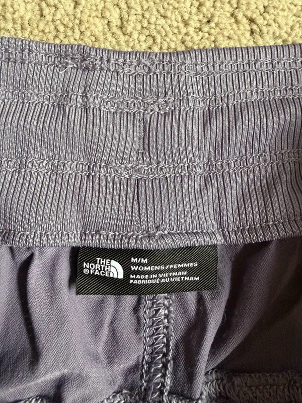 The North Face Purple Hiking Pants – Medium - Image 3