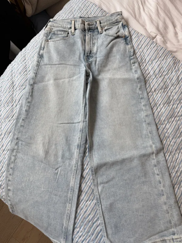 Gap Jeans - Image 3
