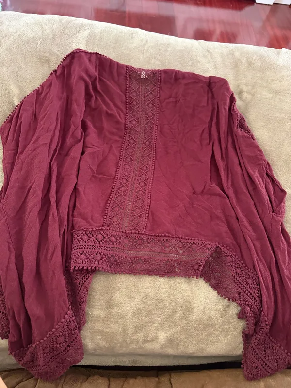 Maroon short sleeve cardigan Garage - Image 2
