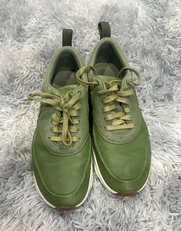 Nike Air Max Sneakers - Image 5