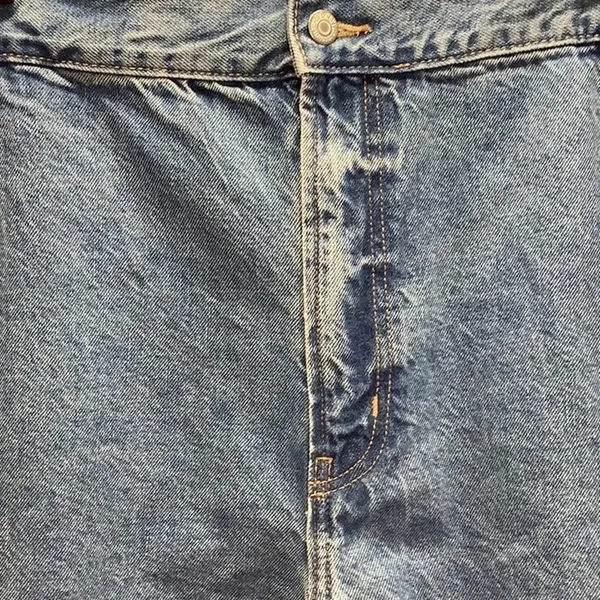 Old Navy Size 26W Plus Size High Rise Slouchy Straight Fringe Jean Shorts. New - Image 2