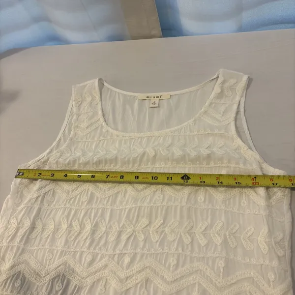 mi ami White Sleeveless Shirt Layering‎ Tank Top Size Small Coastal Beach Boho - Image 6