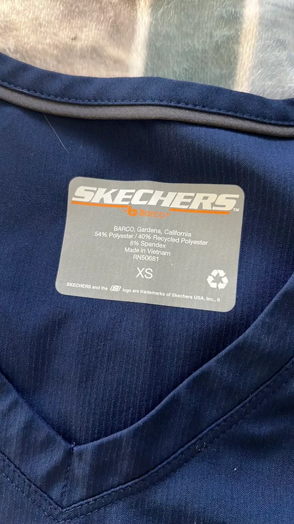 sketchers by barco scrub top - Image 2