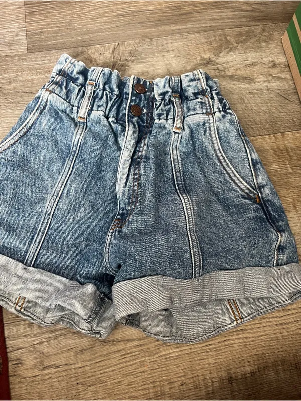 Abercrombie paperbag High-Waist Rolled Hem Denim Shorts - Blue - Image 4
