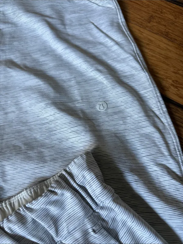 Lululemon on the fly joggers - Image 2