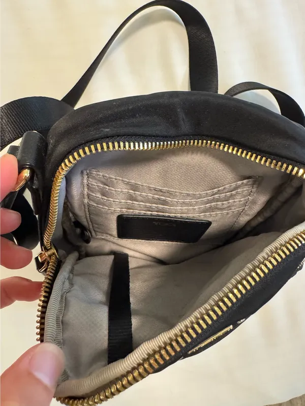 Tumi Ruma Crossbody Bag Black - Image 3