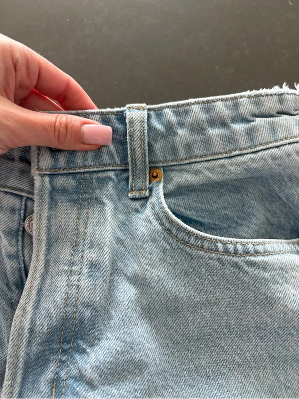 H&M Light Blue Straight Leg High Waist Jeans Us4 - Image 8