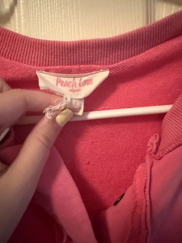 Peach Love pink sweatshirt small - Image 2