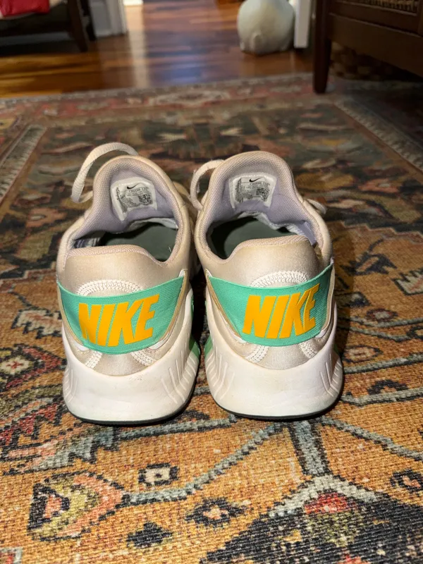 Nike Free Metcon 4 Women’s Training Shoes - Image 2