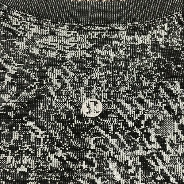Lululemon Swiftly Breathe Long Sleeve Floral Fauna Black Rhino Grey Size 4 - Image 4