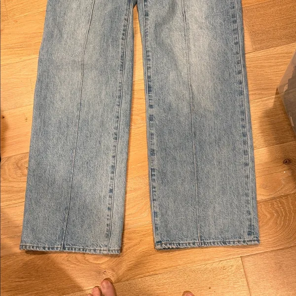 Aritzia Denim‎ Forum The '90s Tailored Hi-Rise Wide Jean 27 - Image 3