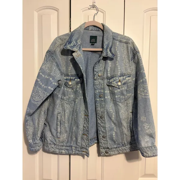Wild Fable Denim Jacket Paisley Bandana Light Blue Oversized‎ Trucker Medium - Image 2