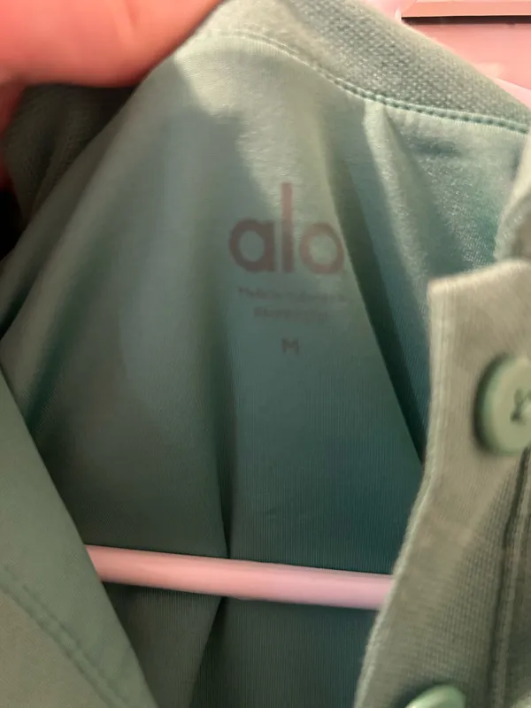 Alo yoga top - Image 3