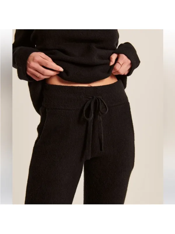 Abercrombie & Fitch 90s Sweater Jogger Pants - Image 6