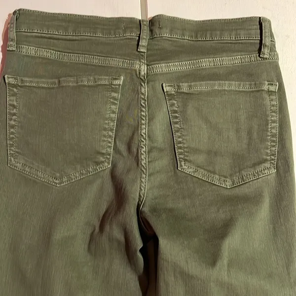 Free people busted knee women’s size 29 jeans Distressed - Image 11