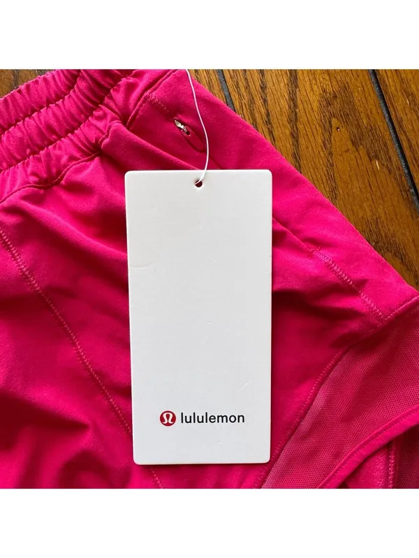 Lululemon Hotty Hot Low Rise Short 2.5” Mulberry Spark Size 12 NWT - Image 4
