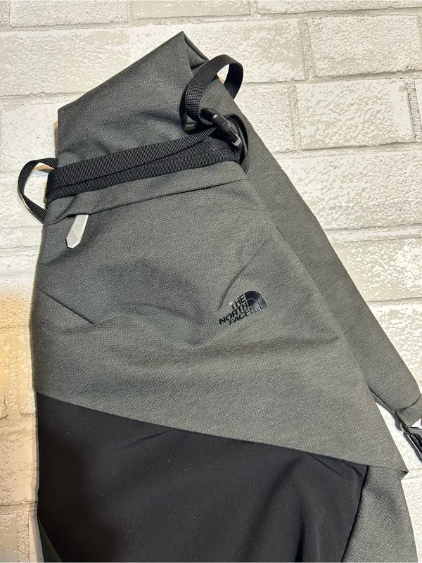 The North Face Electra Sling Bag Charcoal - Outdoor - Image 3