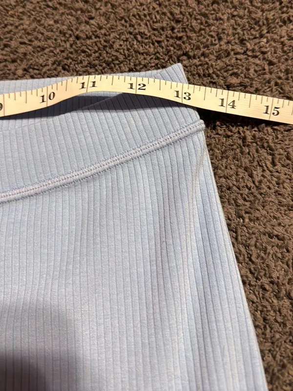 Alo Ribbed High-Waist 7/8 Blissful Legging size medium - Image 4